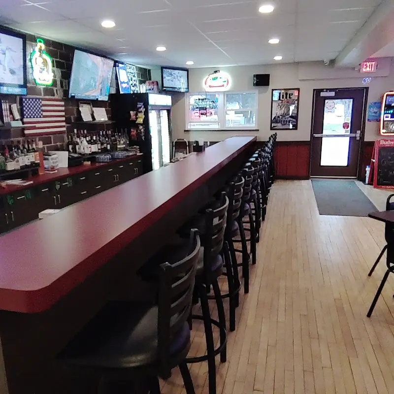 Glovers Bar and Grill
