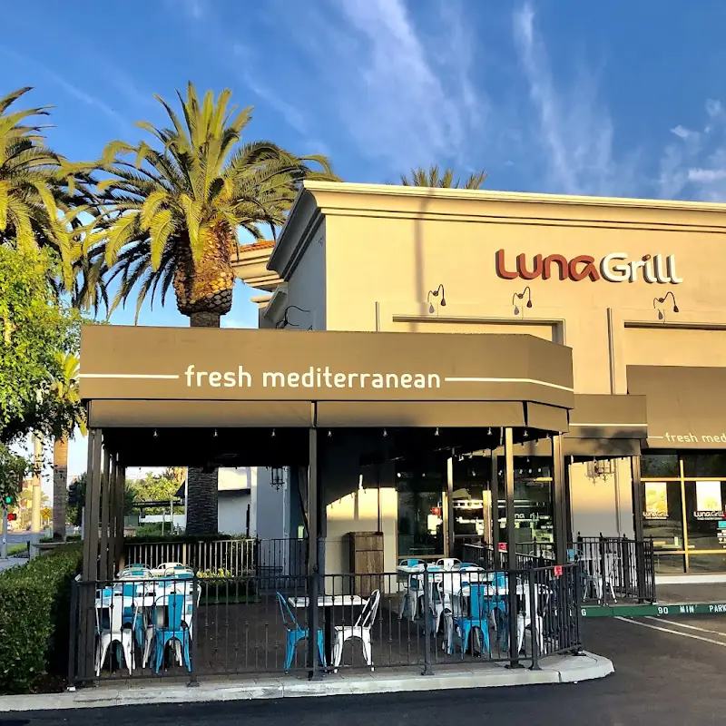 Luna Grill Huntington Beach - Bella Terra