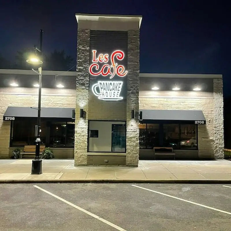 Les Cafe Pancake House