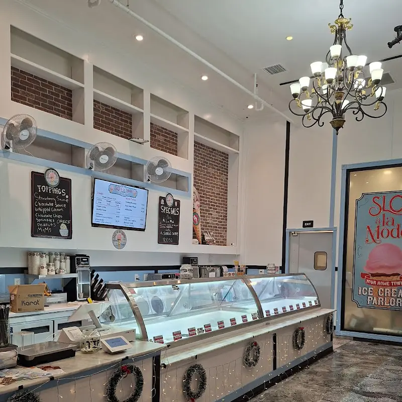 SLO á la Mode Ice Cream Parlor