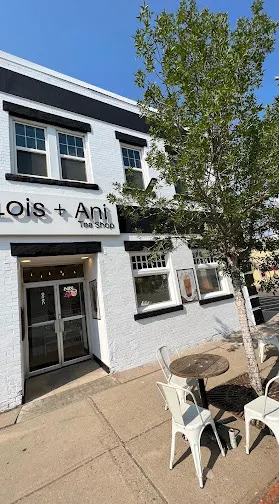 Lois + Ani Bubble Tea Shop