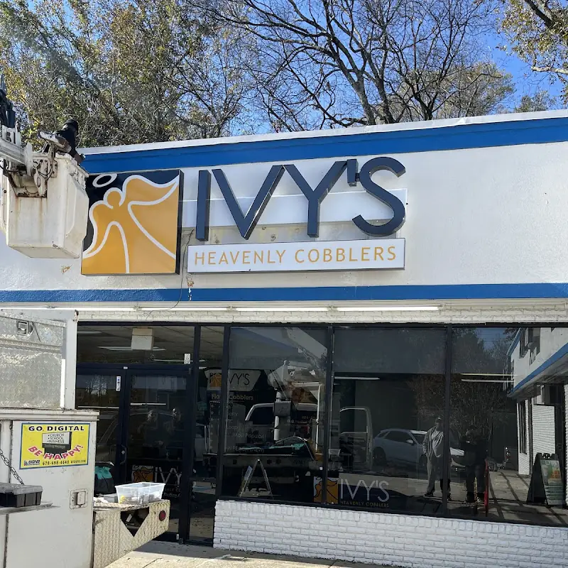 IVY'S HEAVENLY COBBLER
