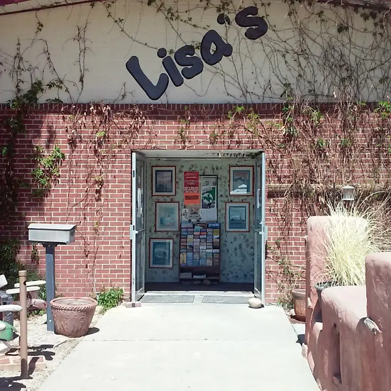 Lisa's Western Cuisine & Spirits