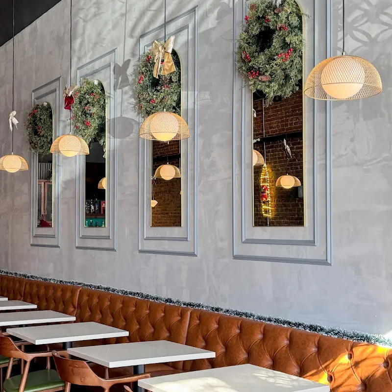 929 Kitchen & Bar