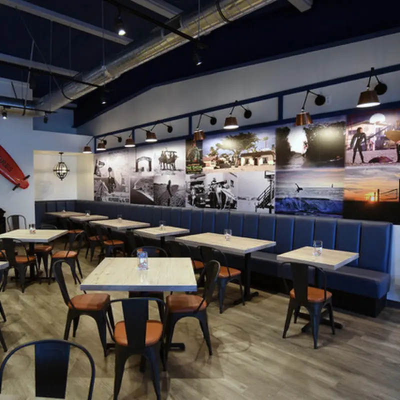 The Shores | Bar & Restaurant