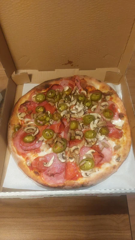 Chava's Pizza