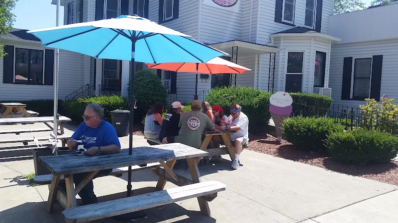 M.A.'s Ice Cream Shop