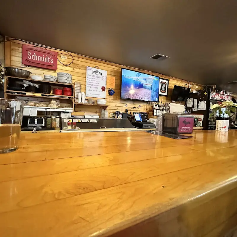 Schmidts Corner Bar & Grill