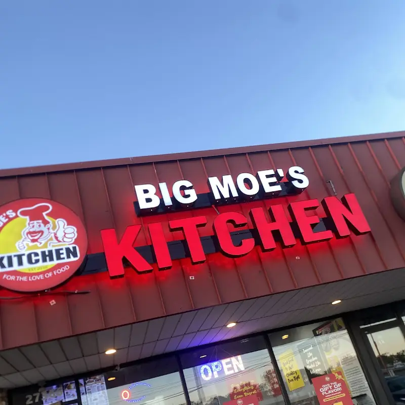 Big Moe's Kitchen - Heights