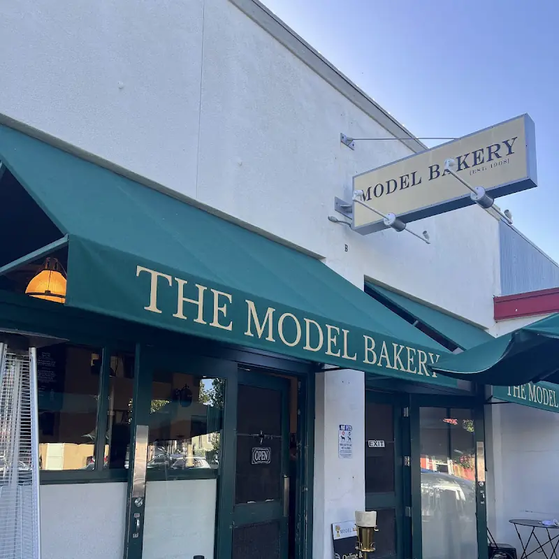 Model Bakery