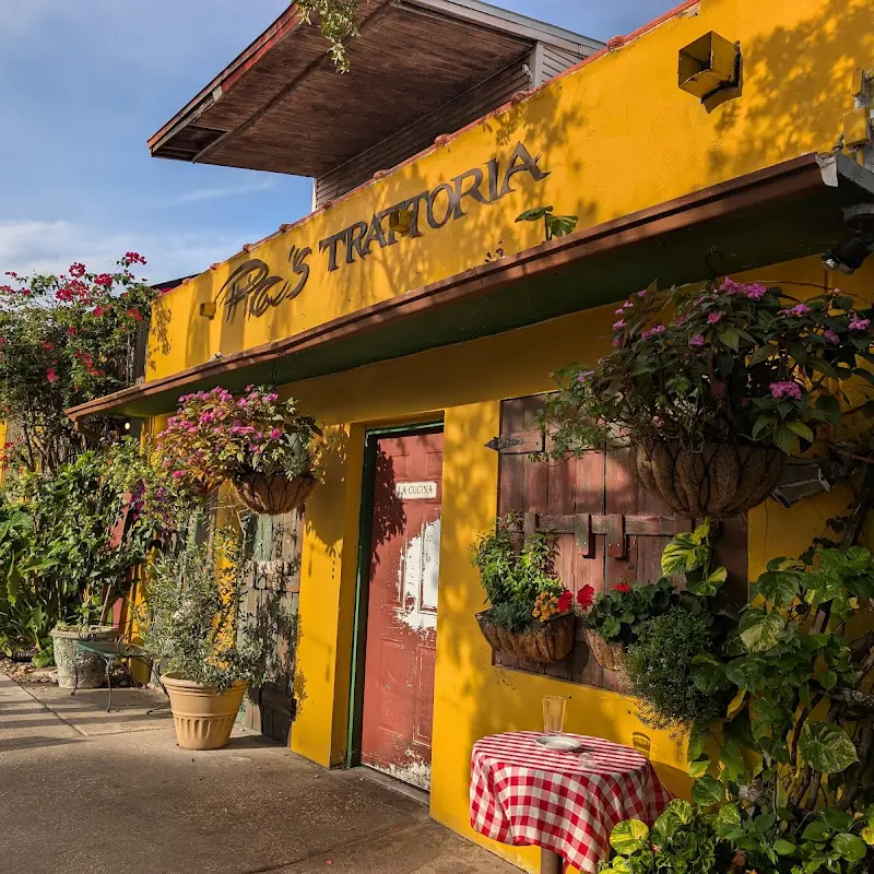 Pia's Trattoria