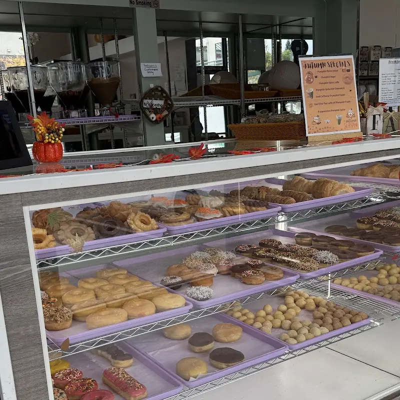 Happy Donuts De Anza