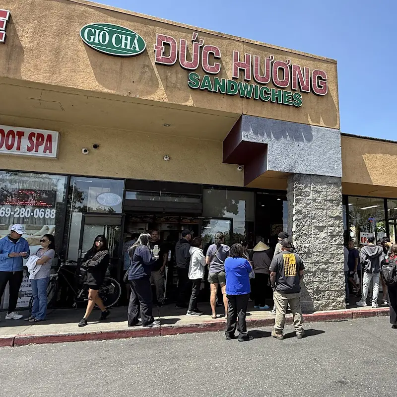 Duc Huong Sandwiches
