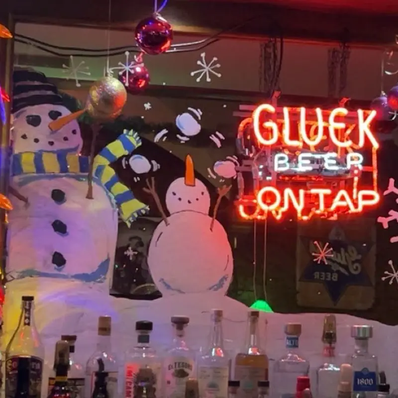 Gluek's Restaurant & Bar