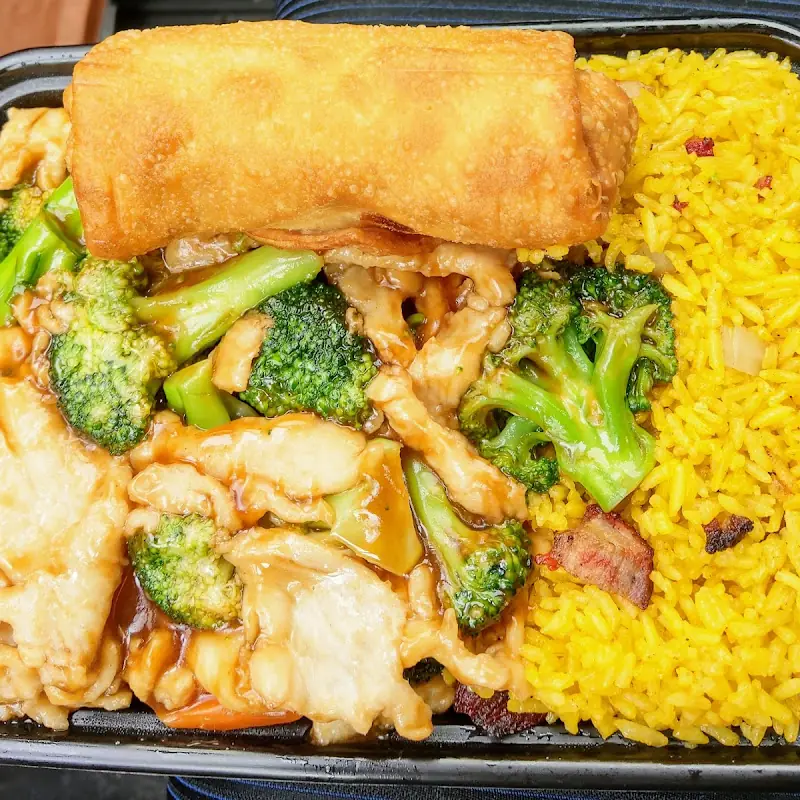 3. Pork Egg Roll/ 猪肉蛋卷