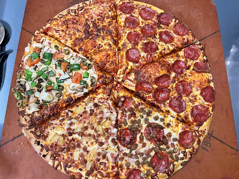 Hollywood Pizza Schomberg