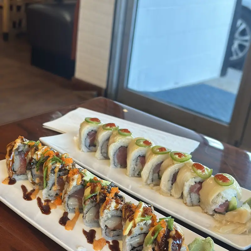 Queen Thai Food And Sushi