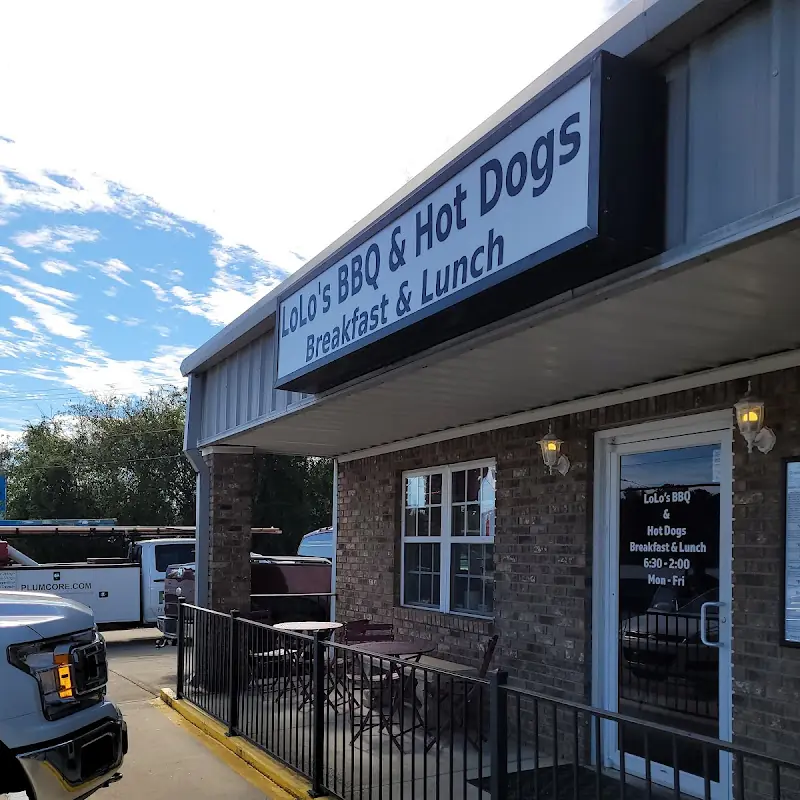 Lolo's BBQ & Hotdogs