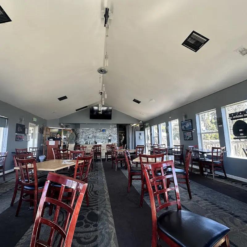 Cove Azul Bar & Grill