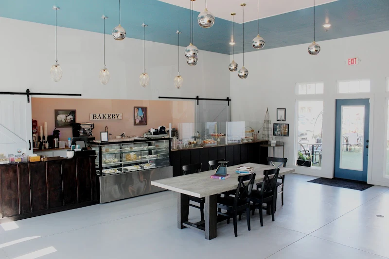 Ally & Eloise Bakeshop