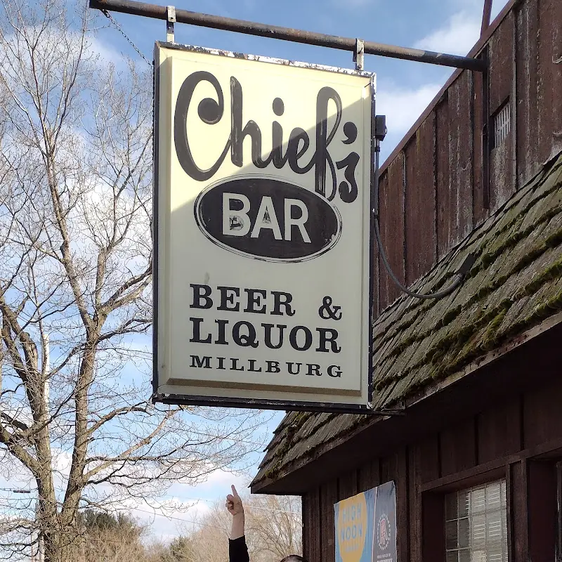 Chief's Bar