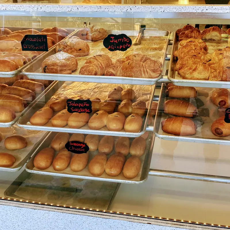 Max Donuts