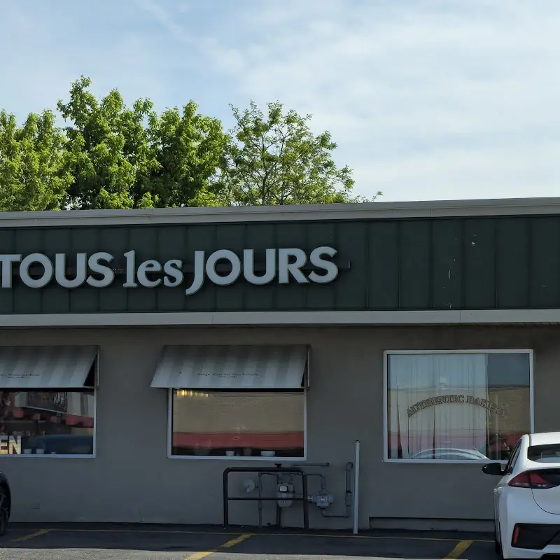 Tous les Jours Bakery Café - Syracuse
