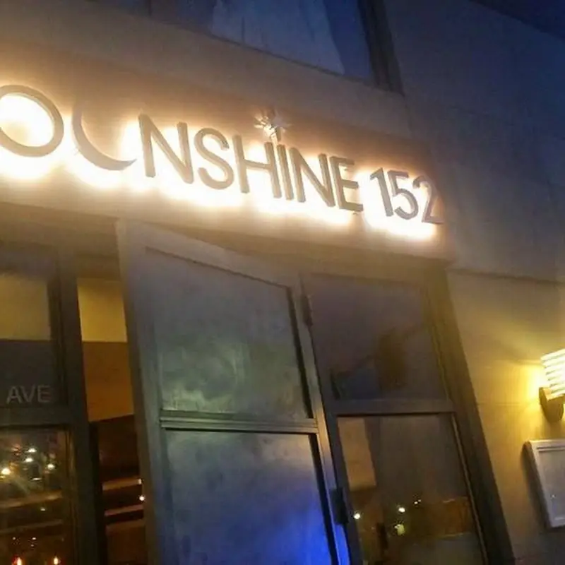 Moonshine 152