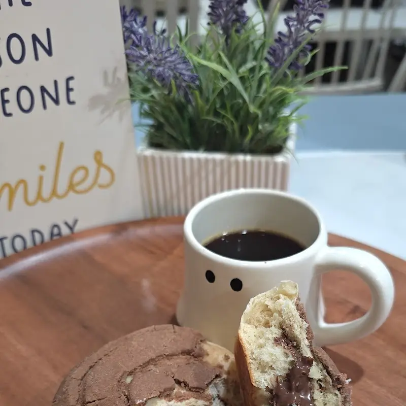 Bella Bella's Café