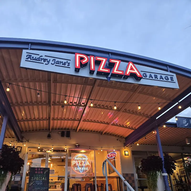 Denver's Garage Pizza and Brews