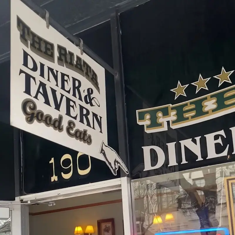 The Riata Diner & Tavern