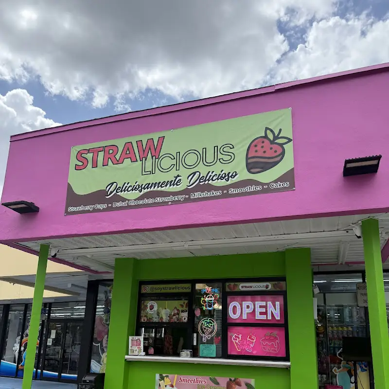 Strawberry Milkshake (14oz)