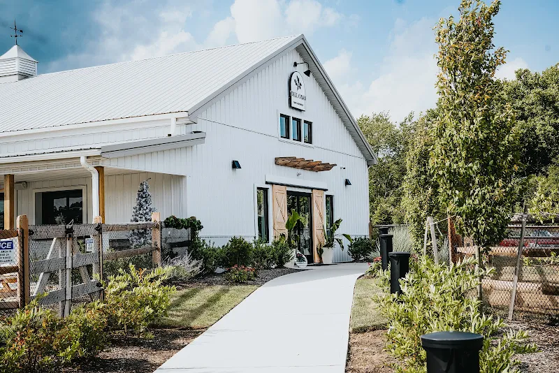 Tall Oaks Farm + Brewery