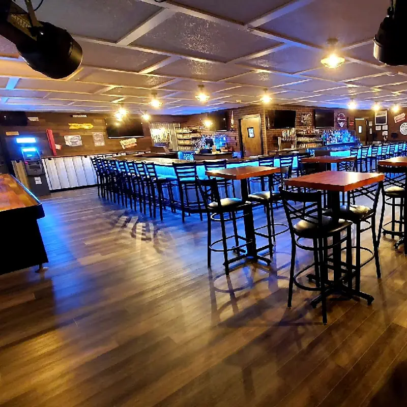 SideStreet Bar & Grill