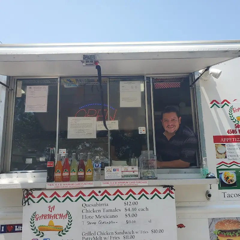 Center St EATS ~ Food Truck Lot
