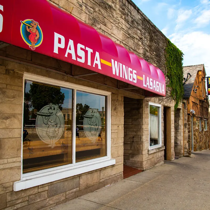 Mother Bear's Pizza Campus