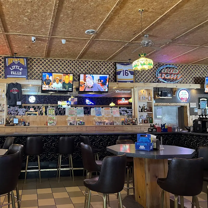 Main Gate Bar & Grill