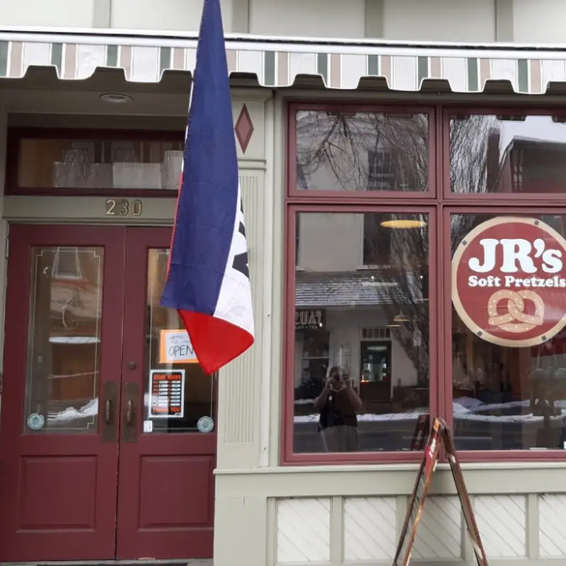 JR's Soft Pretzels
