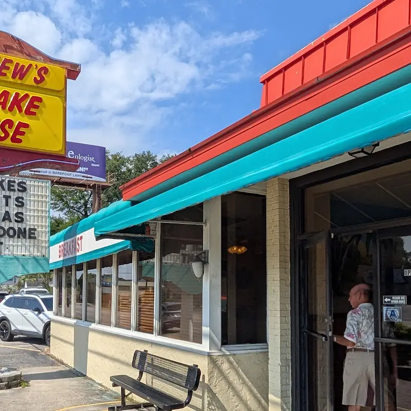 Matthew's Pancake House | Breakfast • Lunch