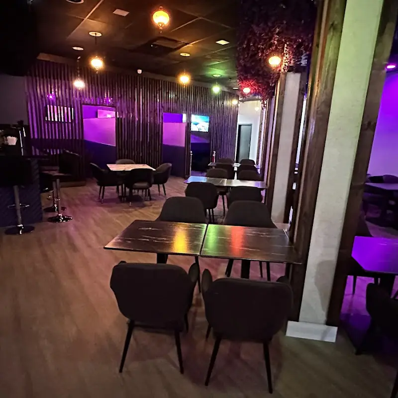 One Lounge | Uzbek Turkish | Halal food & Hookah lounge