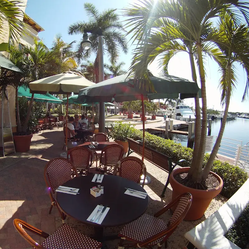 Café Des Artistes