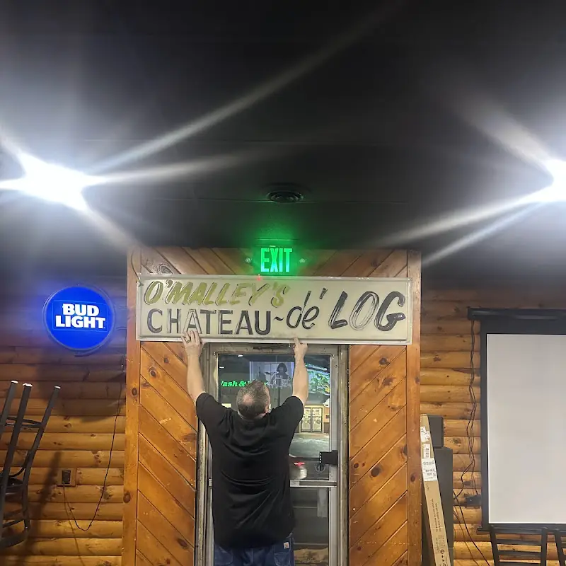 O'Malley's Log Grill