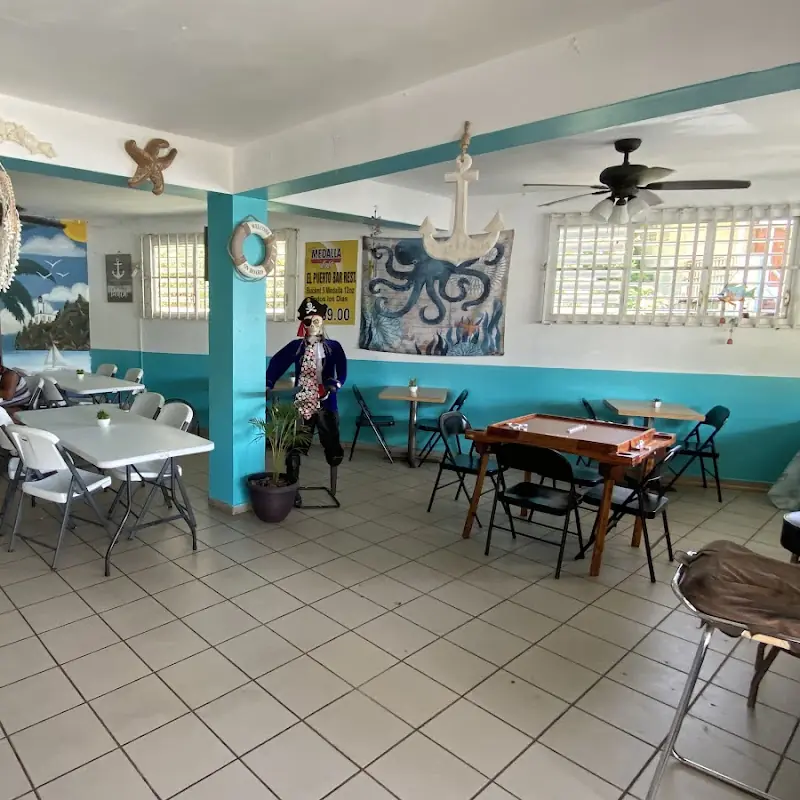 El Puerto Bar and Restaurant