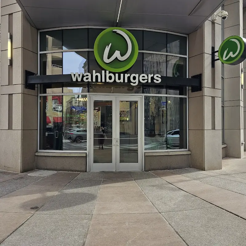 Wahlburgers
