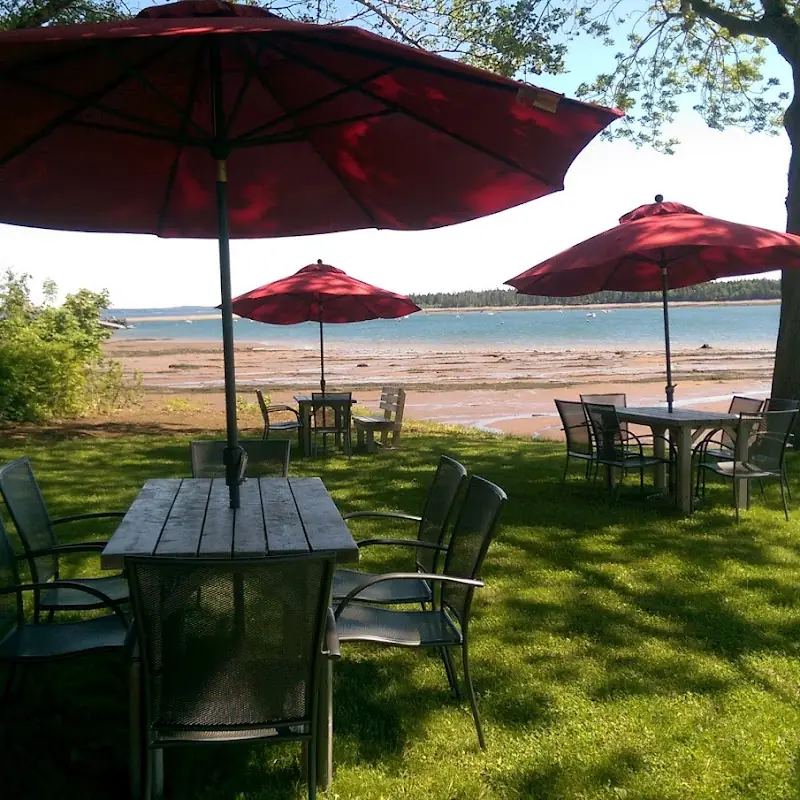 Niger Reef Tea House (licensed restaurant)