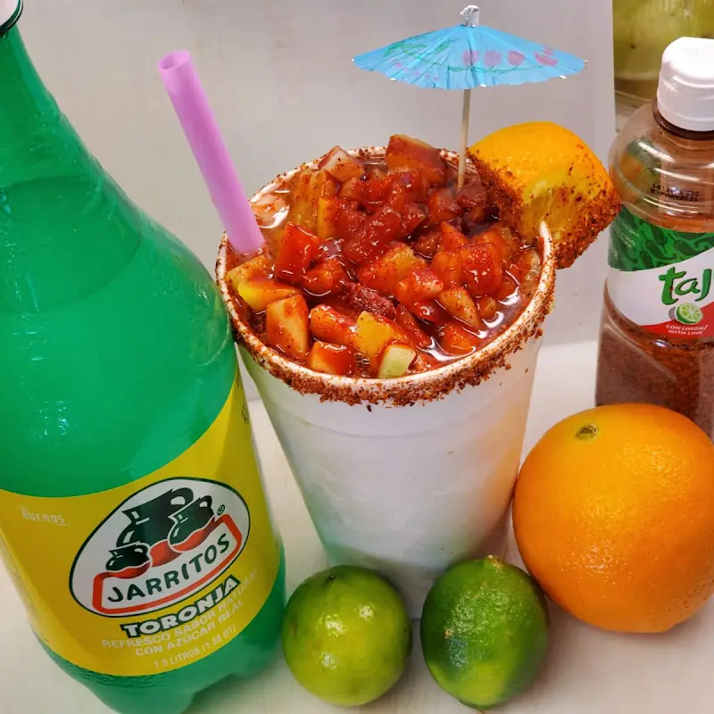 Agua fresca de Piña (Pineapple Agua Fresca)