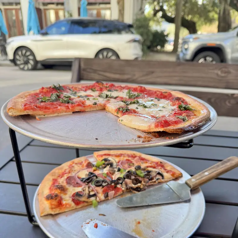 Heirloom’s Pizzeria