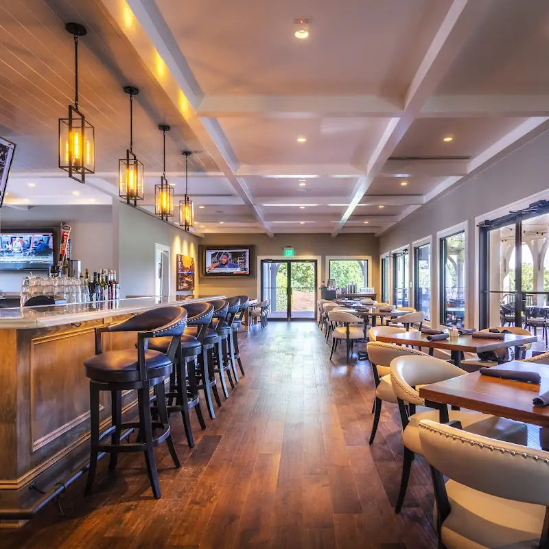 Sarazen’s Bar and Grille
