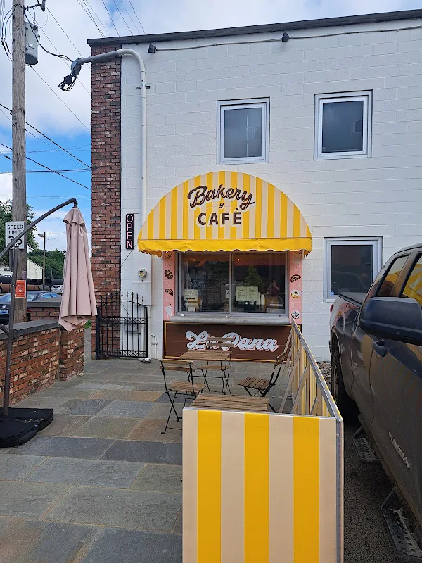 La Pana Bakery y Cafe