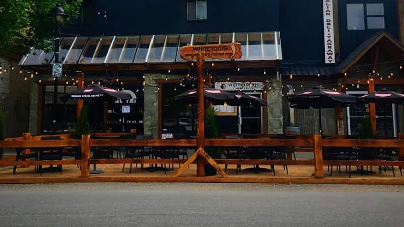 Whitetooth Bistro